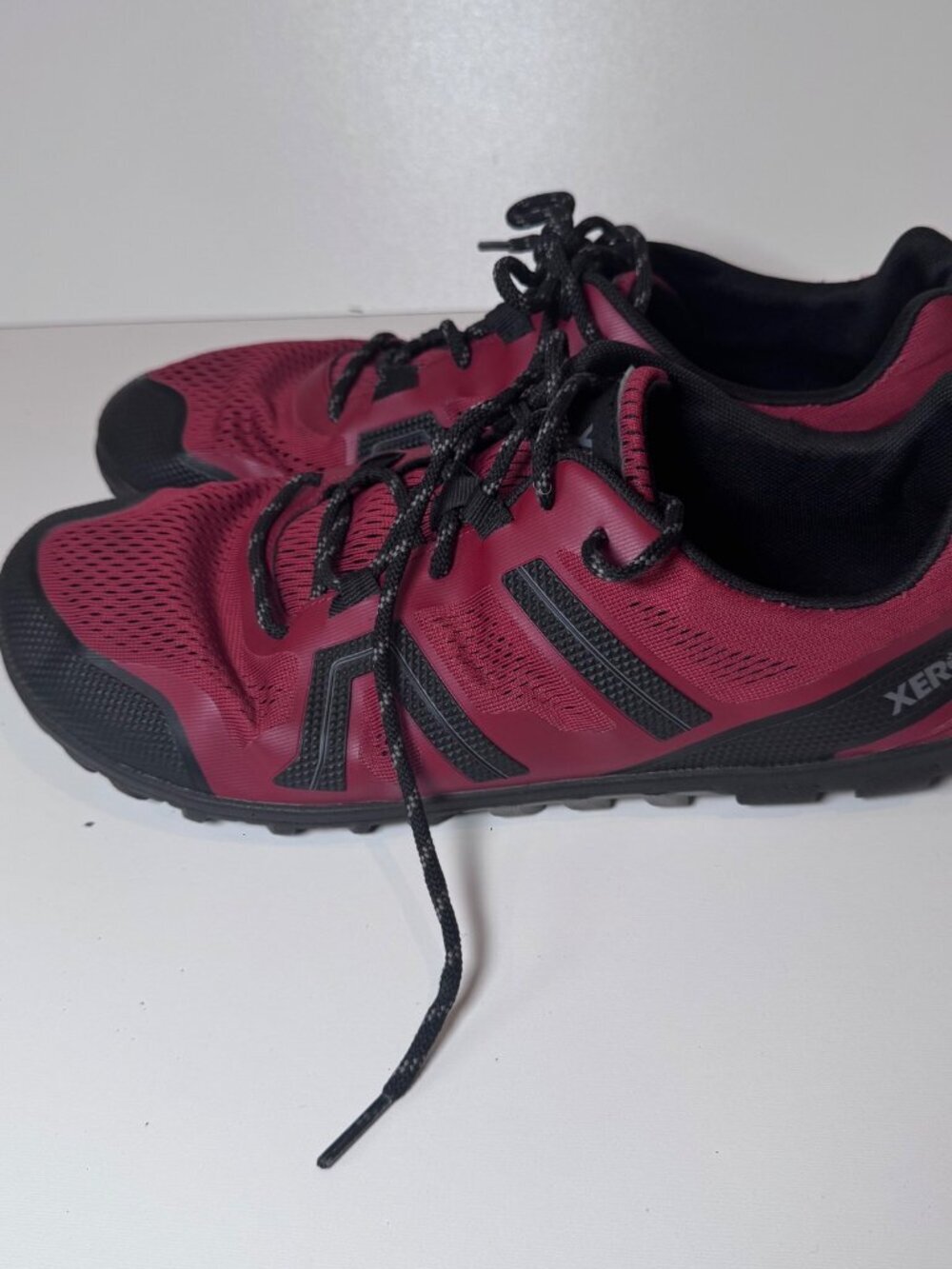 Xero Shoes Mesa Trail Men's Barefoot Trail Runner Red Black US 11.5 Zero Drop